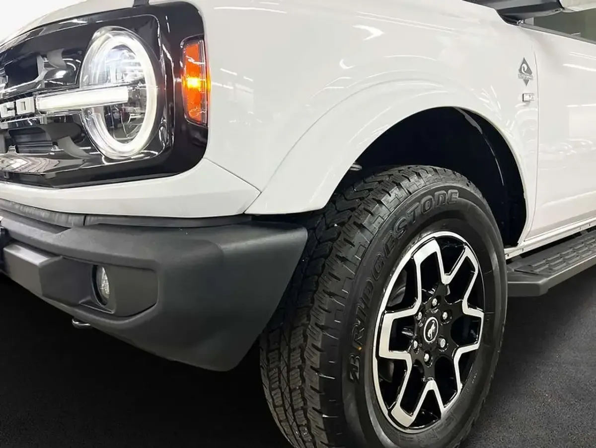 Gebraucht Ford Bronco Sport 275 PS (202 kW) 2023 Oxford white SUV