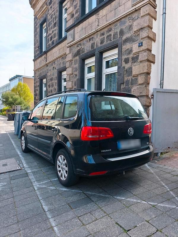 Gebraucht VW Touran 105 PS (77 kW) 2013 Schwarz Van / Kleinbus