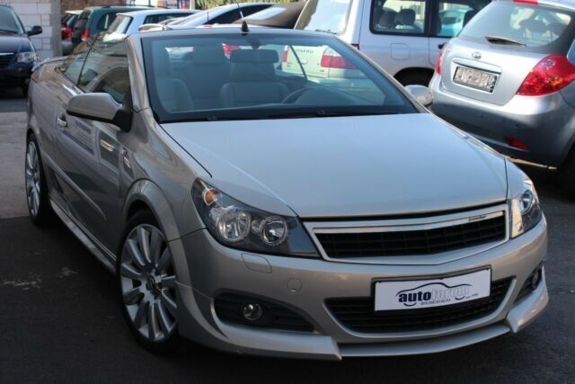 Gebraucht Opel Astra Cabriolet Cosmo 105 PS (77 kW) 2006 Silber metallic Cabrio