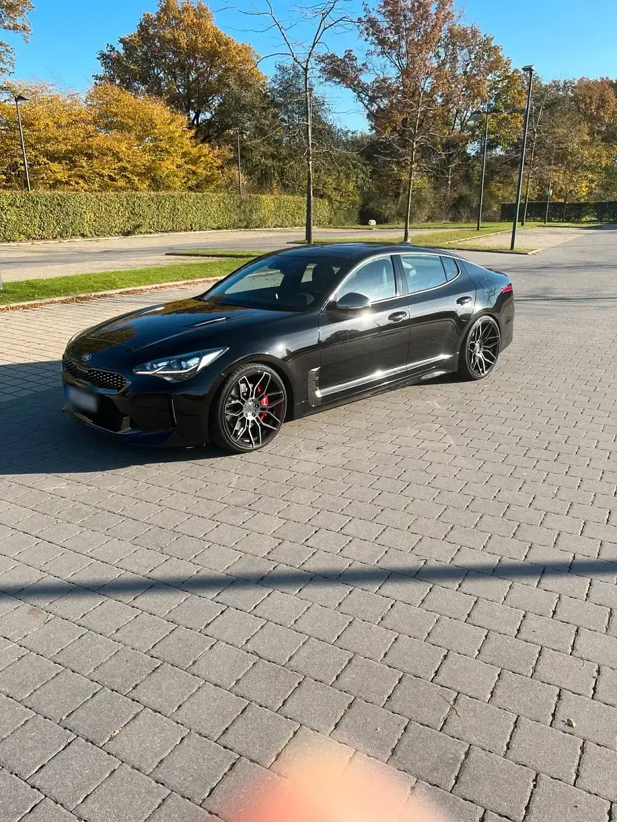 Gebraucht Kia Stinger GT 366 PS (269 kW) 2020 Schwarz Kleinwagen