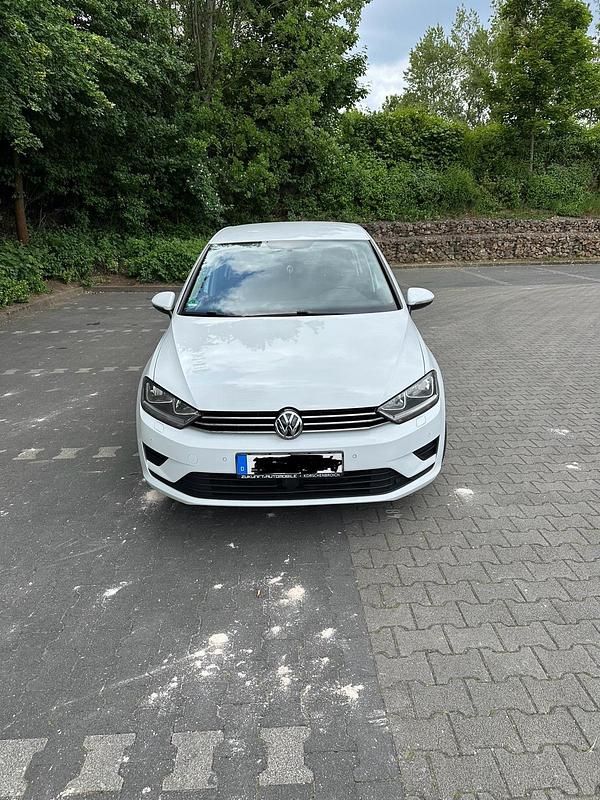 Gebraucht VW Golf VII 125 PS (91 kW) 2015 Weiß Limousine