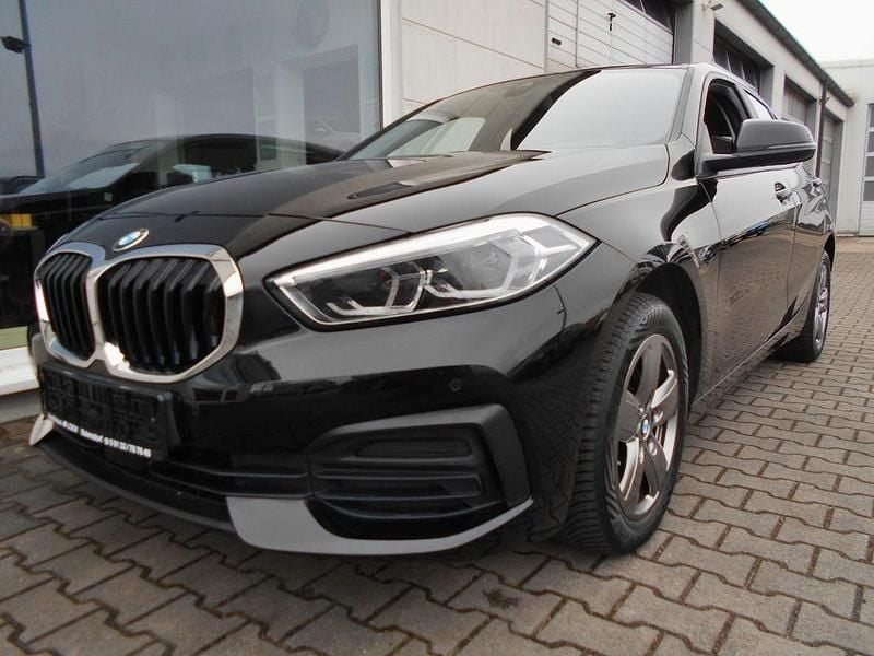 Gebraucht BMW 118 136 PS (100 kW) 2022 Schwarz Kleinwagen