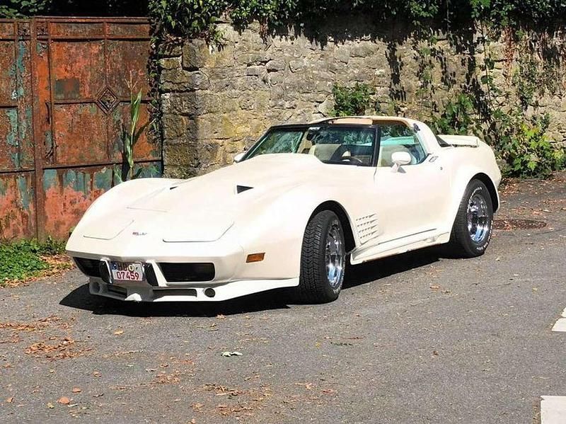 Gebraucht Chevrolet Corvette Stingray 224 PS (164 kW) 1981 Weiß Coupé