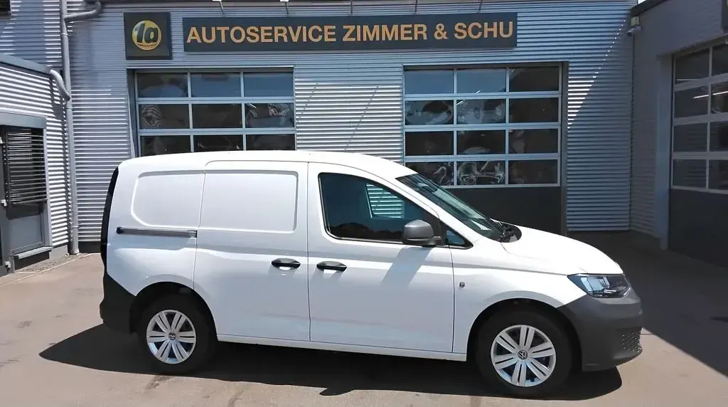 Gebraucht VW Caddy Basis 102 PS (75 kW) 2024 Weiß Van / Kleinbus