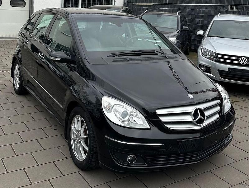 Schwarz Gebraucht 2007 Mercedes B170 Van / Kleinbus | 7.400 € (Etwas zu teuer) - Bild 1/4