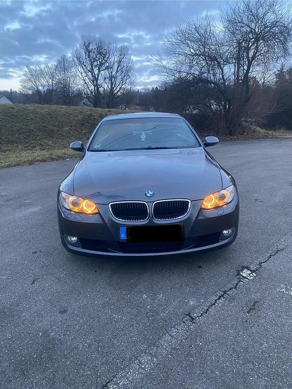 Gebraucht BMW 320 Cabriolet 170 PS (125 kW) 2007 Grau Cabrio