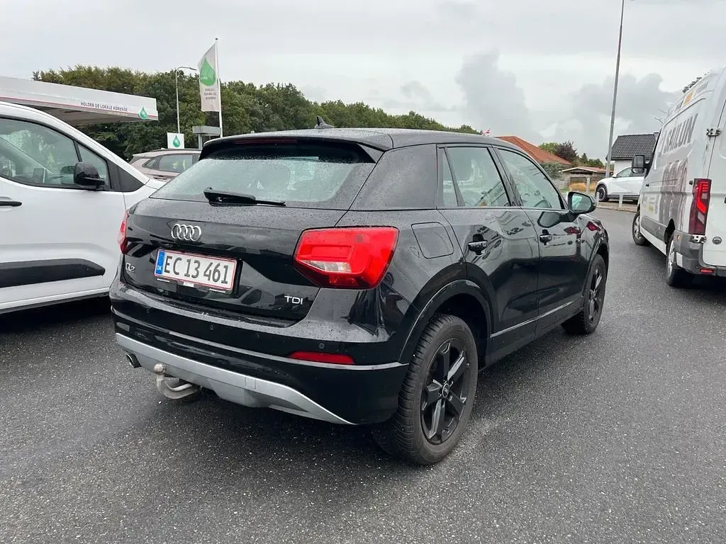 Gebraucht Audi Q2 Sport 116 PS (85 kW) 2018 Schwarz SUV