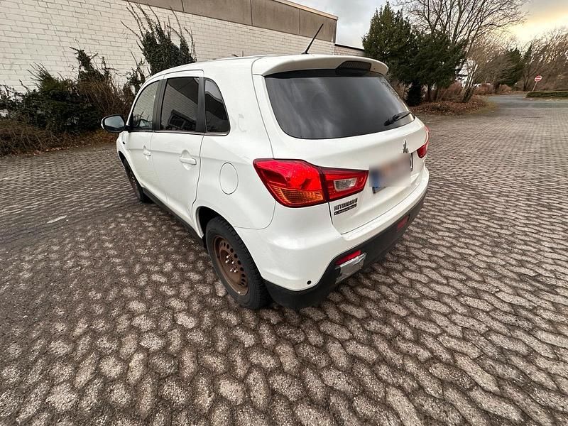 Gebraucht Mitsubishi ASX Edition 117 PS (86 kW) 2011 Weiß SUV