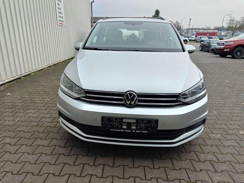 Gebraucht VW Touran Comfortline 150 PS (110 kW) 2021 Reflexsilber metallic Van / Kleinbus