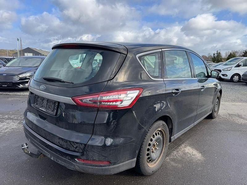 Gebraucht Ford S-MAX Titanium 160 PS (117 kW) 2018 Schwarz Van / Kleinbus