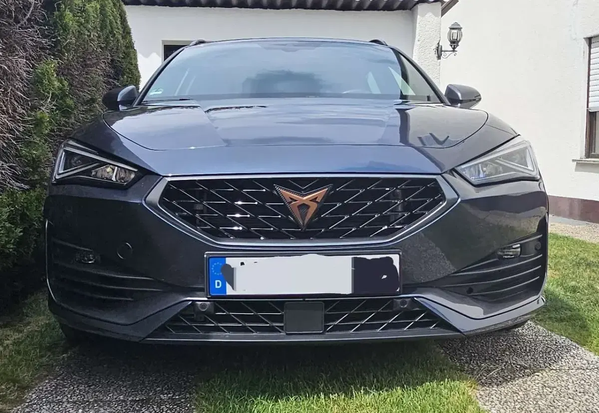 Używany Cupra Leon VZ 370 KM (272 kW) 2021 Szary Kombi