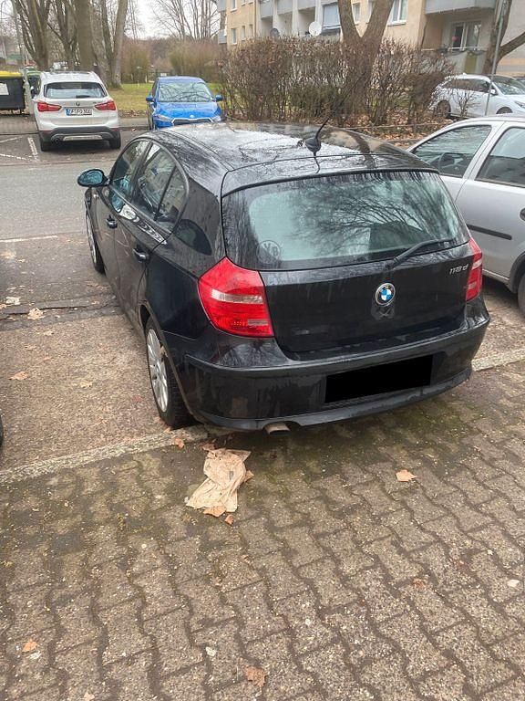 Gebraucht BMW 118 143 PS (105 kW) 2009 Schwarz Kleinwagen
