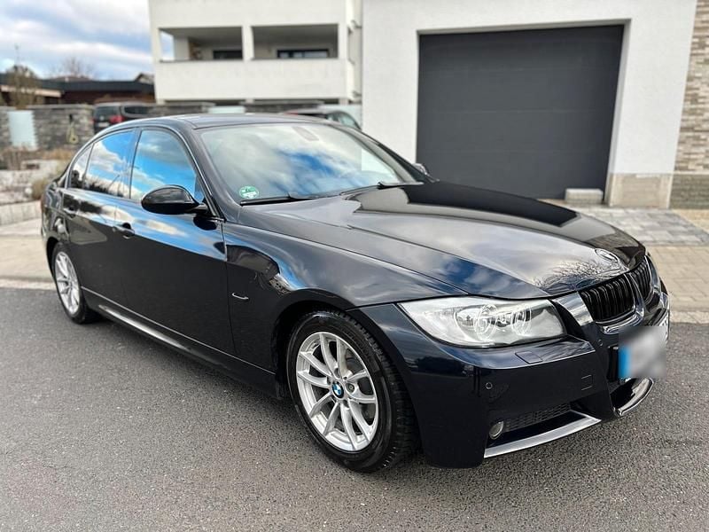 Schwarz Gebraucht 2006 BMW 320 M Sport Limousine | 7.250 € - Bild 1/4
