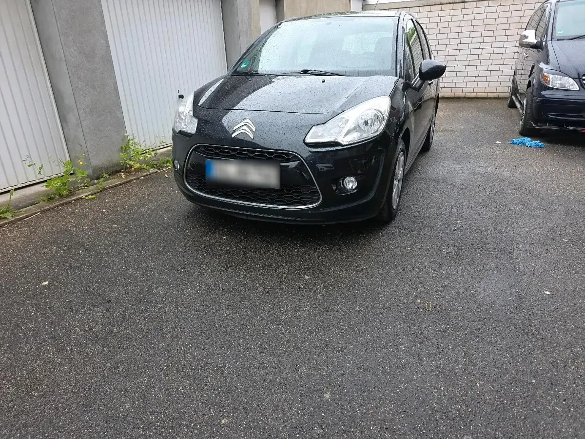 Gebraucht Citroën C3 74 PS (54 kW) 2010 Schwarz Kleinwagen