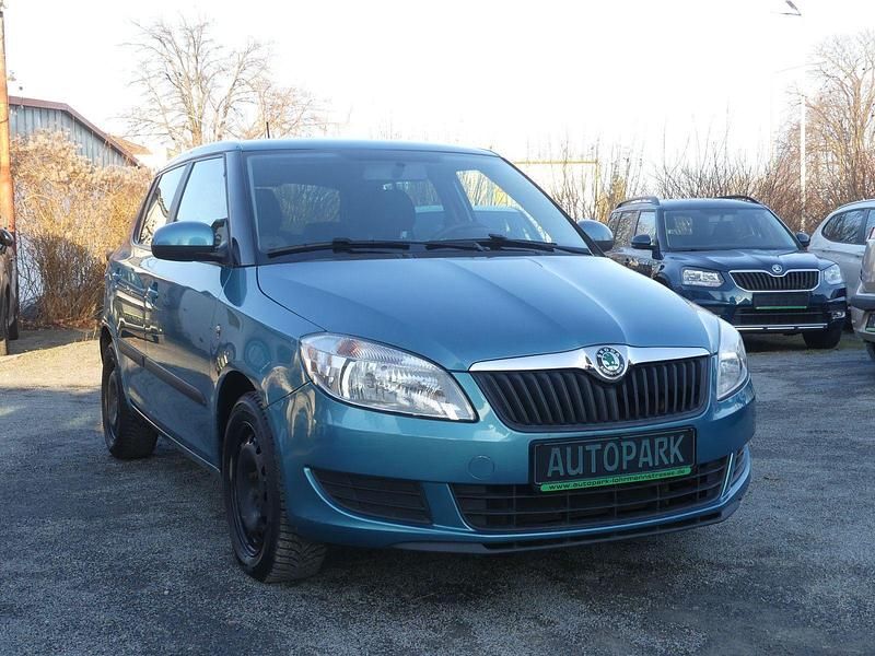 Gebraucht Skoda Fabia Cool Edition 60 PS (44 kW) 2012 Blau Kleinwagen