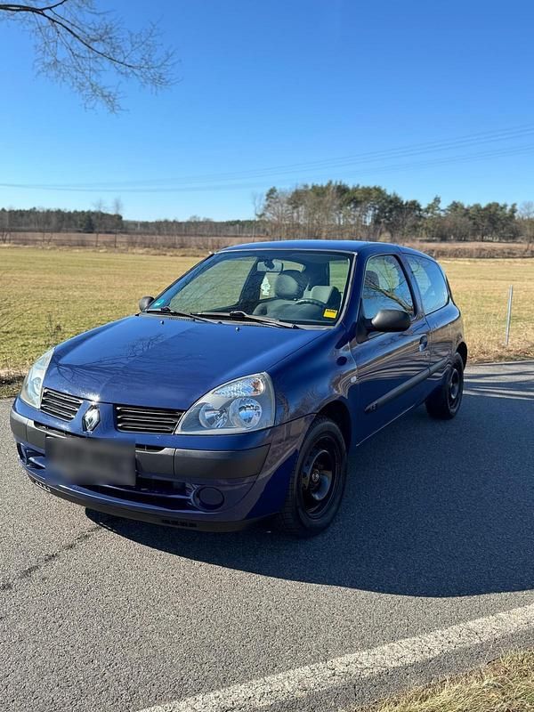 Gebraucht Renault Clio II 58 PS (42 kW) 2004 Blau Kleinwagen