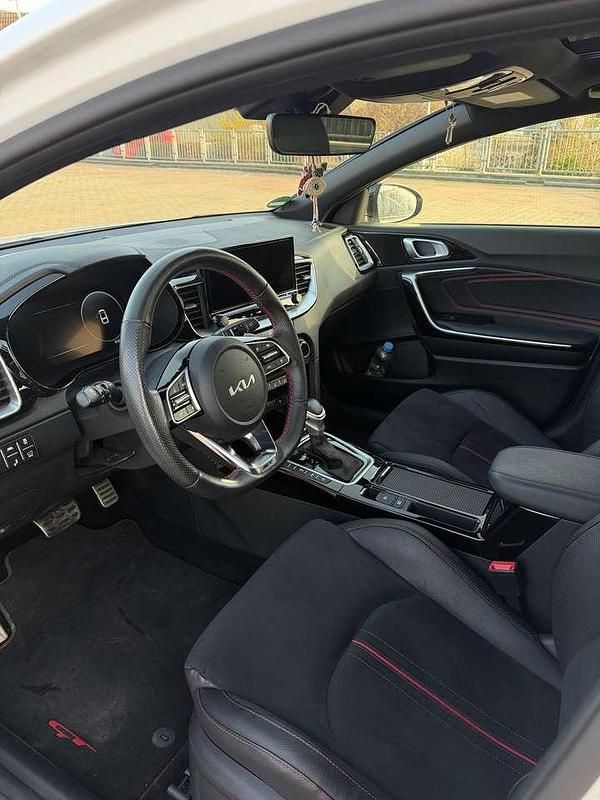 Gebraucht Kia ProCeed GT 204 PS (150 kW) 2023 Weiß Kombi