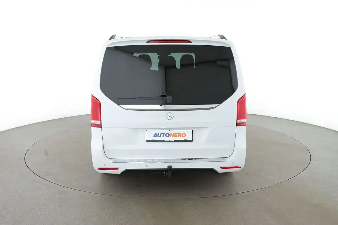 Gebraucht Mercedes V250 Avantgarde Edition 2019 Weiß Van / Kleinbus
