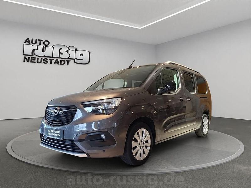 Mondstein grau/e:vulkan grau Gebraucht 2021 Opel Combo Life Ultimate Van / Kleinbus | 25.970 € (Teuer) - Bild 1/4