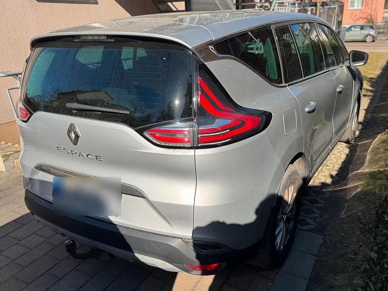 Gebraucht Renault Espace 130 PS (95 kW) 2017 Silber Van / Kleinbus