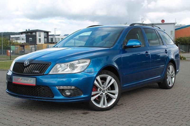 Blau Gebraucht 2010 Skoda Octavia RS Kombi | 4.990 € (Fairer Preis) - Bild 1/4