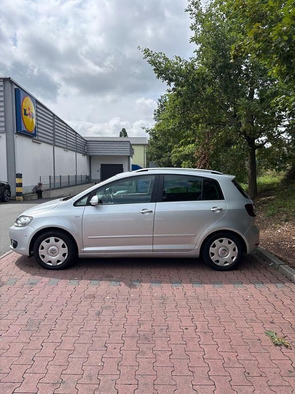 Gebraucht VW Golf Plus Cross Life 105 PS (77 kW) 2013 Silber Van / Kleinbus