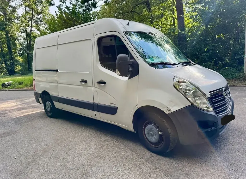Gebraucht Opel Movano 136 PS (100 kW) 2011 Weiß Van / Kleinbus