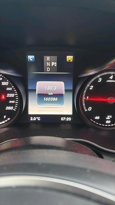 Gebraucht Mercedes C180 155 PS (114 kW) 2018 Grau Limousine