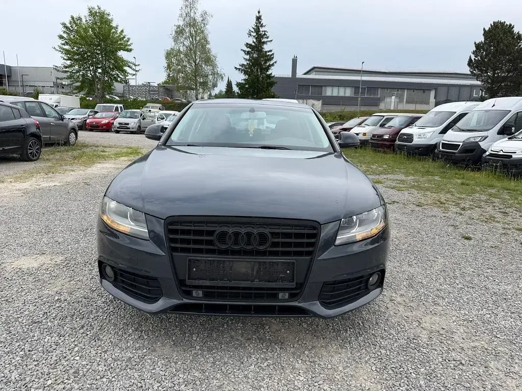 Gebraucht Audi A4 Attraction 190 PS (139 kW) 2008 Grau Limousine