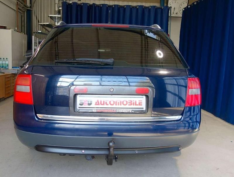 Usado Audi A6 S-Line 165 HP (121 kW) 1999 Azul Carrinha