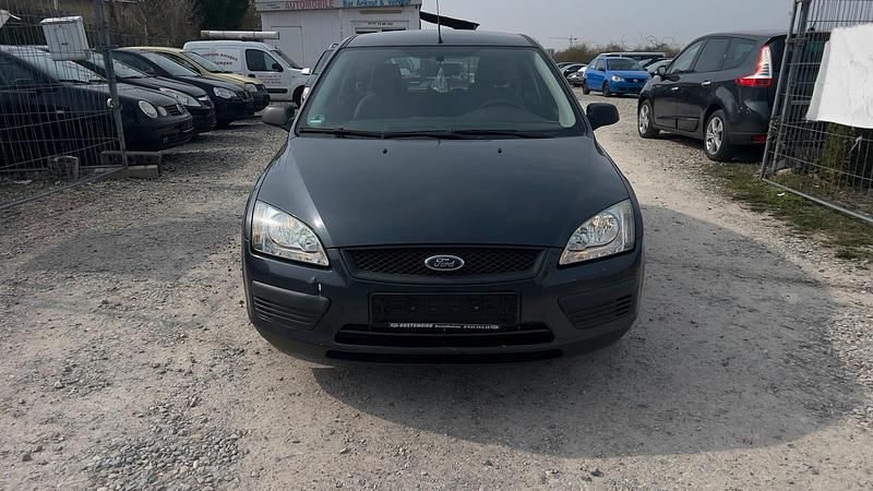 Gebraucht Ford Focus 116 PS (85 kW) 2006 Limousine