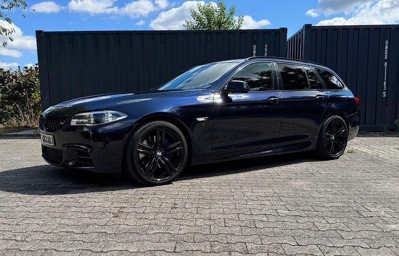 Gebraucht BMW 535 313 PS (230 kW) 2012 Blau Kombi