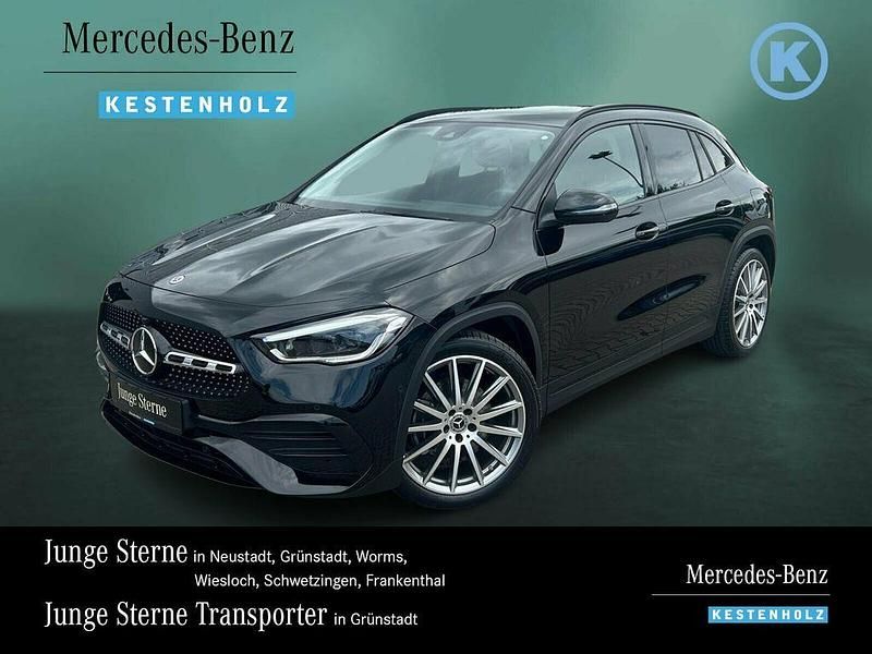 Kosmosschwarz Gebraucht 2023 Mercedes GLA220 AMG SUV | 47.660 € (Etwas zu teuer) - Bild 1/4