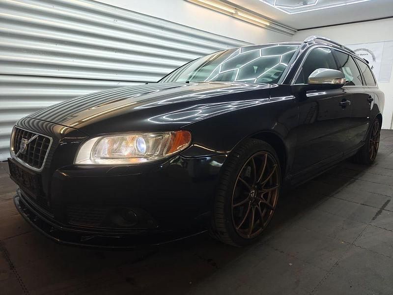 Schwarz Gebraucht 2008 Volvo V70 Summum Kombi | 9.990 € - Bild 1/4