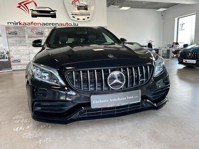 Schwarz Gebraucht 2019 Mercedes C63S AMG AMG Limousine | 55.990 € (Fairer Preis) - Bild 1/4