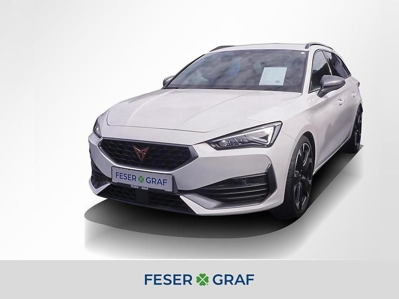 Weiss Gebraucht 2024 Cupra Leon VZ Kombi | 30.950 € (Superpreis) - Bild 1/4