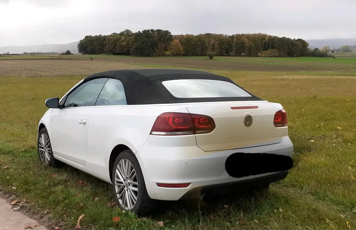Gebraucht VW Golf VIII 105 PS (77 kW) 2026 Weiß Cabrio