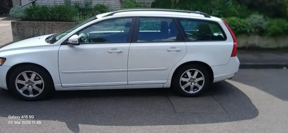 Gebraucht Volvo V50 150 PS (110 kW) 2011 Weiß Kombi