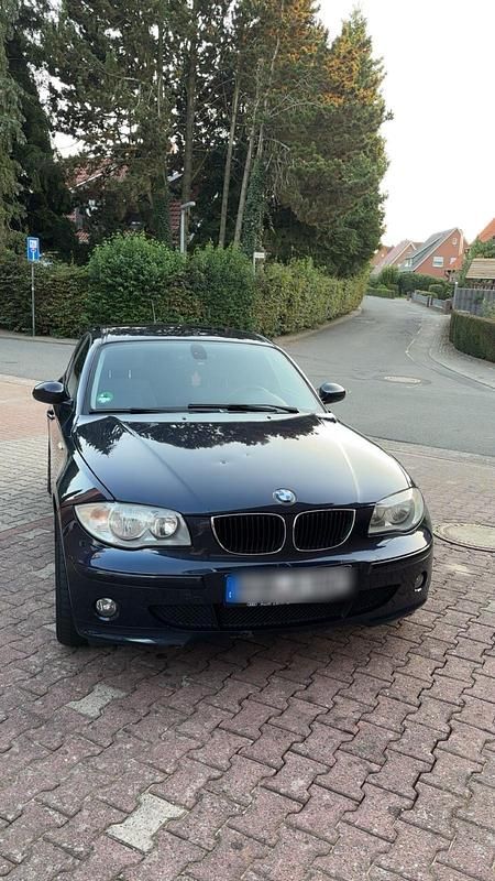 Blau Gebraucht 2005 BMW 116 Kleinwagen | 2.850 € (Fairer Preis) - Bild 1/4
