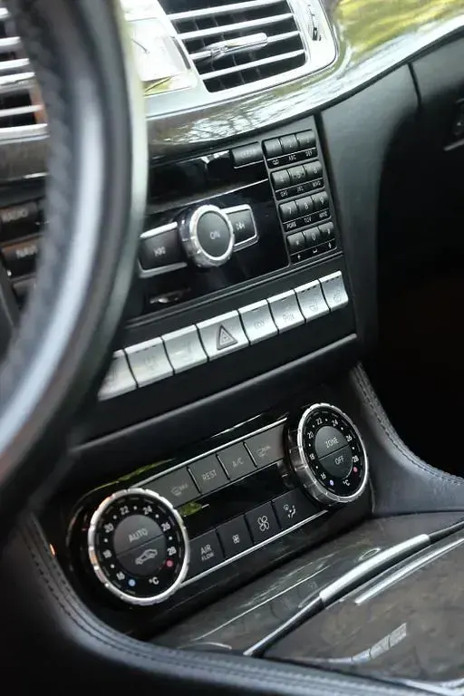 Gebraucht Mercedes CLS350 265 PS (194 kW) 2013 Silber Coupé