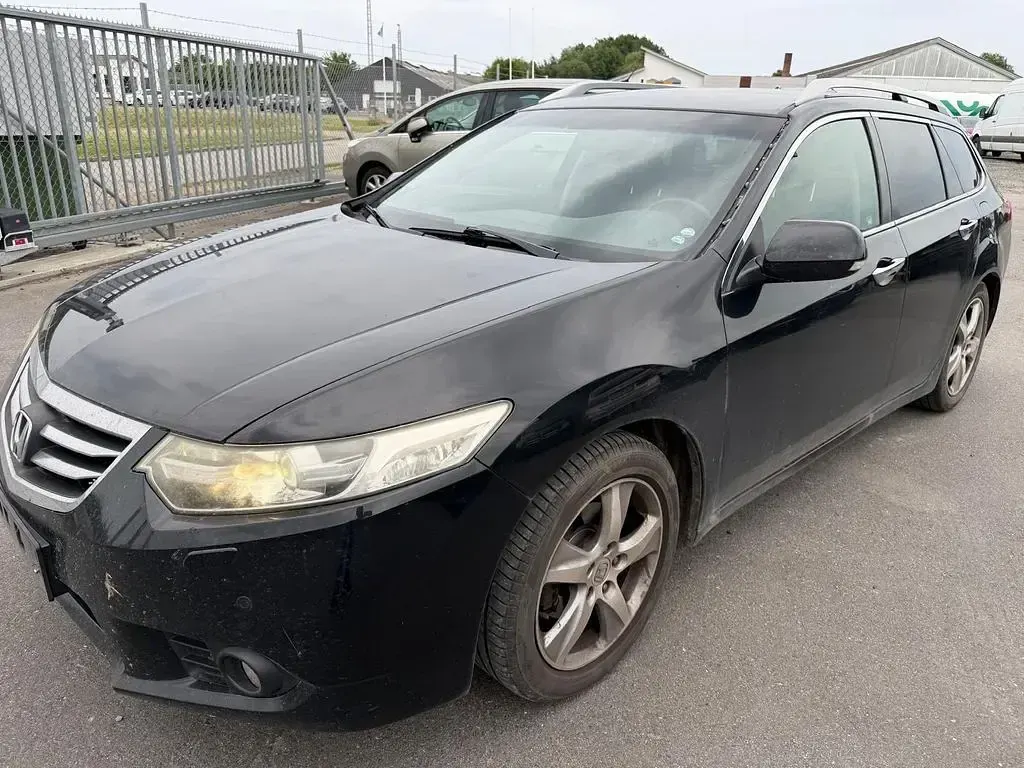 Gebraucht Honda Accord Lifestyle 156 PS (114 kW) 2012 Schwarz Kombi