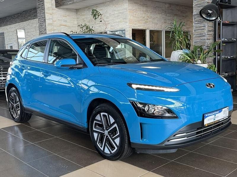 Blau Gebraucht 2021 Hyundai Kona SUV | 15.740 € (Superpreis) - Bild 1/4