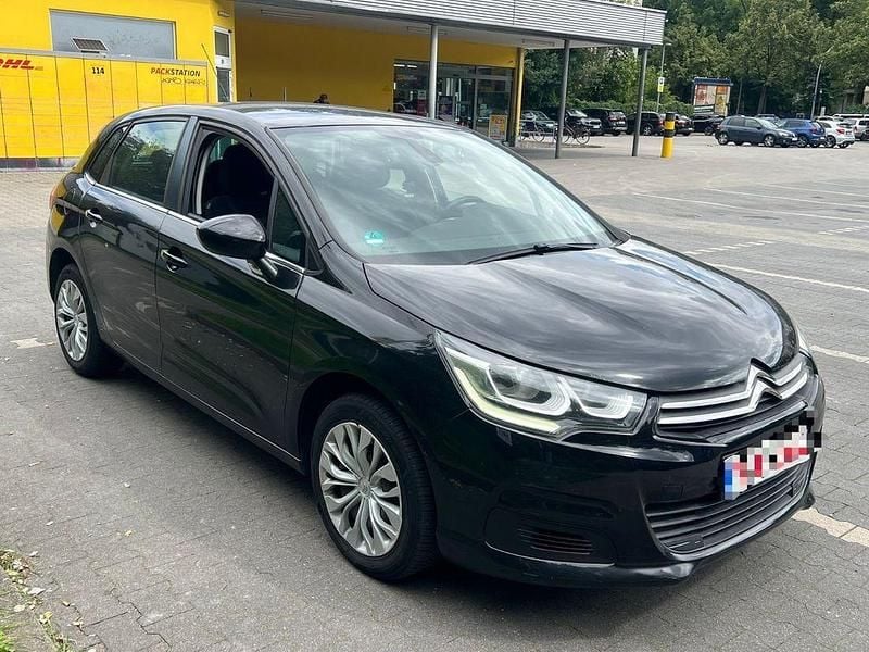 Gebraucht Citroën C4 Tendance 131 PS (96 kW) 2015 Schwarz Limousine