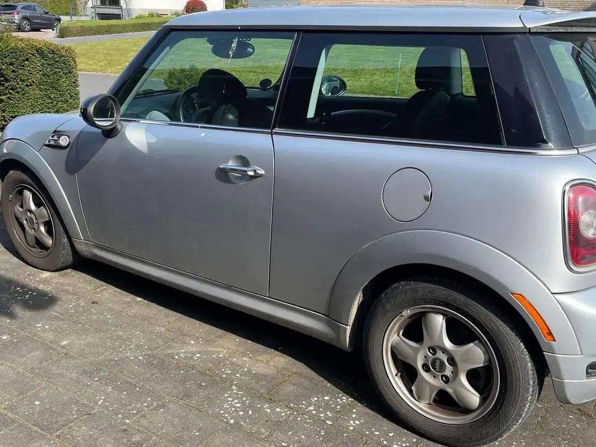 Gebraucht Mini ONE 75 PS (55 kW) 2009 Silber Kleinwagen
