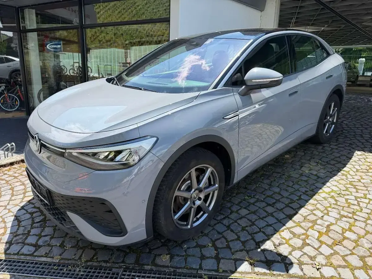 Gebraucht VW ID.5 Pro Performance 150 kW (204 PS) 2022 Mondsteingrau SUV