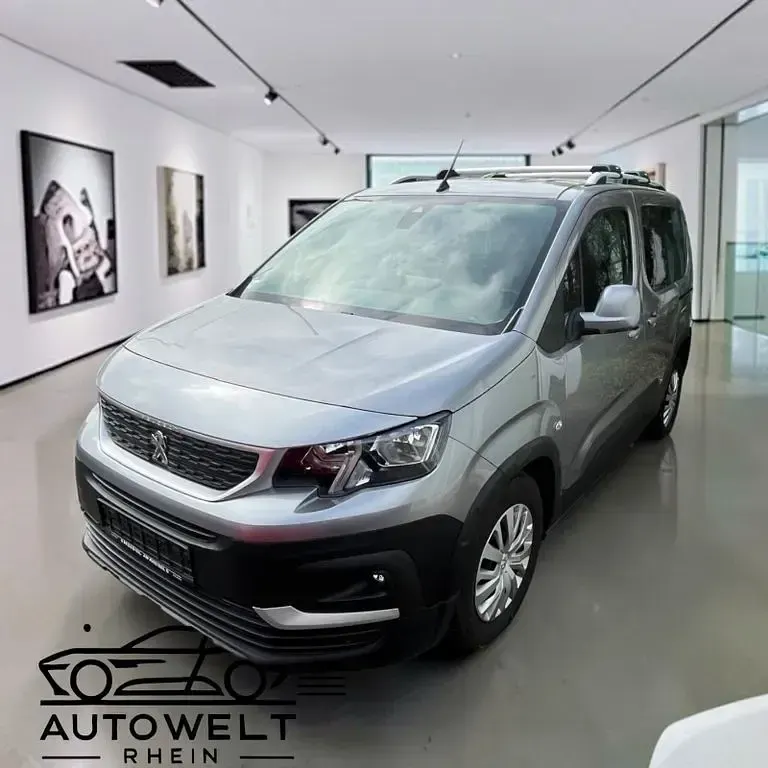 Gebraucht Peugeot Rifter Active 110 PS (80 kW) 2021 Grau Van / Kleinbus