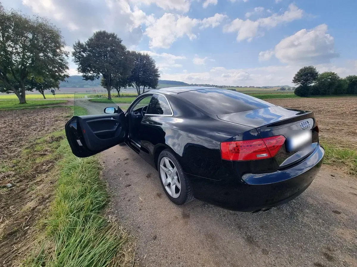 Gebraucht Audi A5 Performance 177 PS (130 kW) 2012 Schwarz Coupé