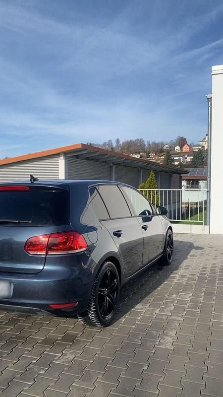 Gebraucht VW Golf VI Highline 160 PS (117 kW) 2011 Blau Kleinwagen