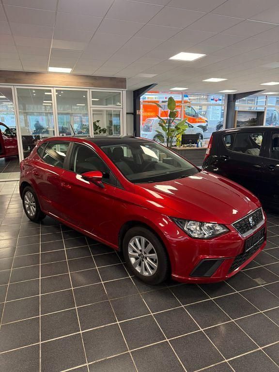 Gebraucht Seat Ibiza Style 95 PS (69 kW) 2019 Rot Limousine