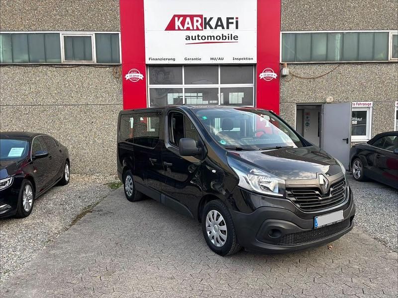 Gebraucht Renault Trafic Expression 125 PS (91 kW) 2016 Schwarz Van / Kleinbus